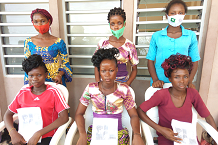 Remise de kits d'apprentissage